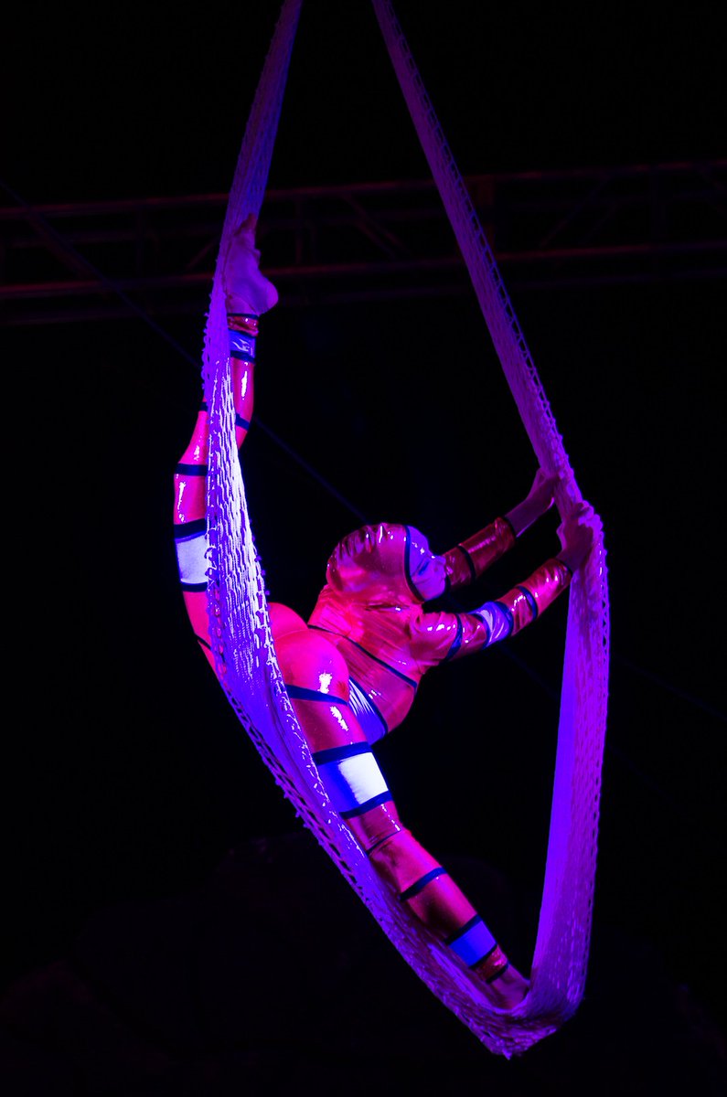 FullCircleEvent's tweet image. #FlashbackFriday built a Mayan inspired village to see @CobraStarship and @vicnowgenius at the #moonpalace #Cancun