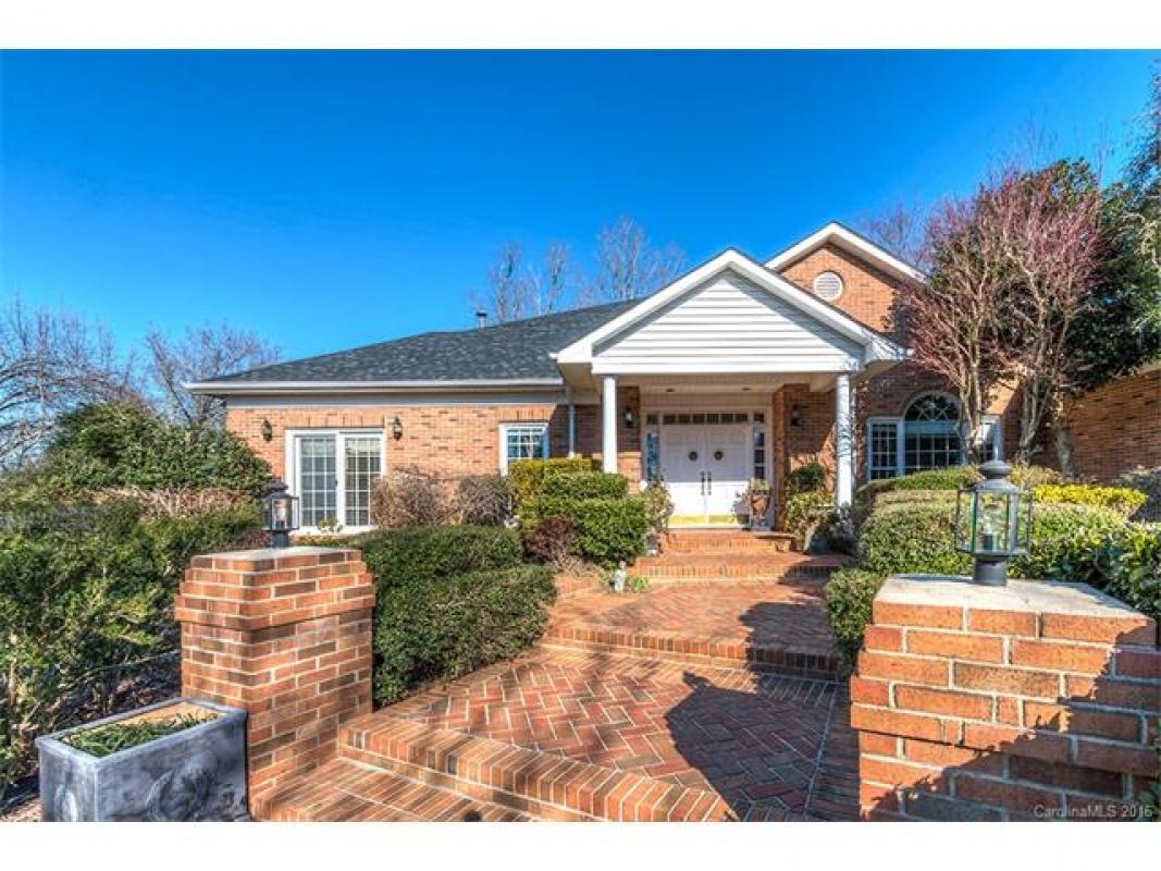 CardinalGroupEV's tweet photo. See a video tour of my #listing 5400 Tanglewood Drive #Monroe #NC  #realestate https://t.co/pFOaEZgcyn https://t.co/0VkiYL8Qyt