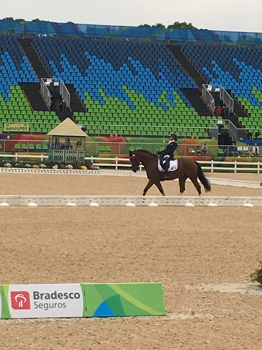 FFEquitation's tweet photo. #ObjectifRio #Equestrian #Paralympics Grade Ib : Céline Gerny et Flint notés à 68,800% dans la RLM ! 🇫🇷🇫🇷🇧🇷💪🏻 https://t.co/xIRm15osB8
