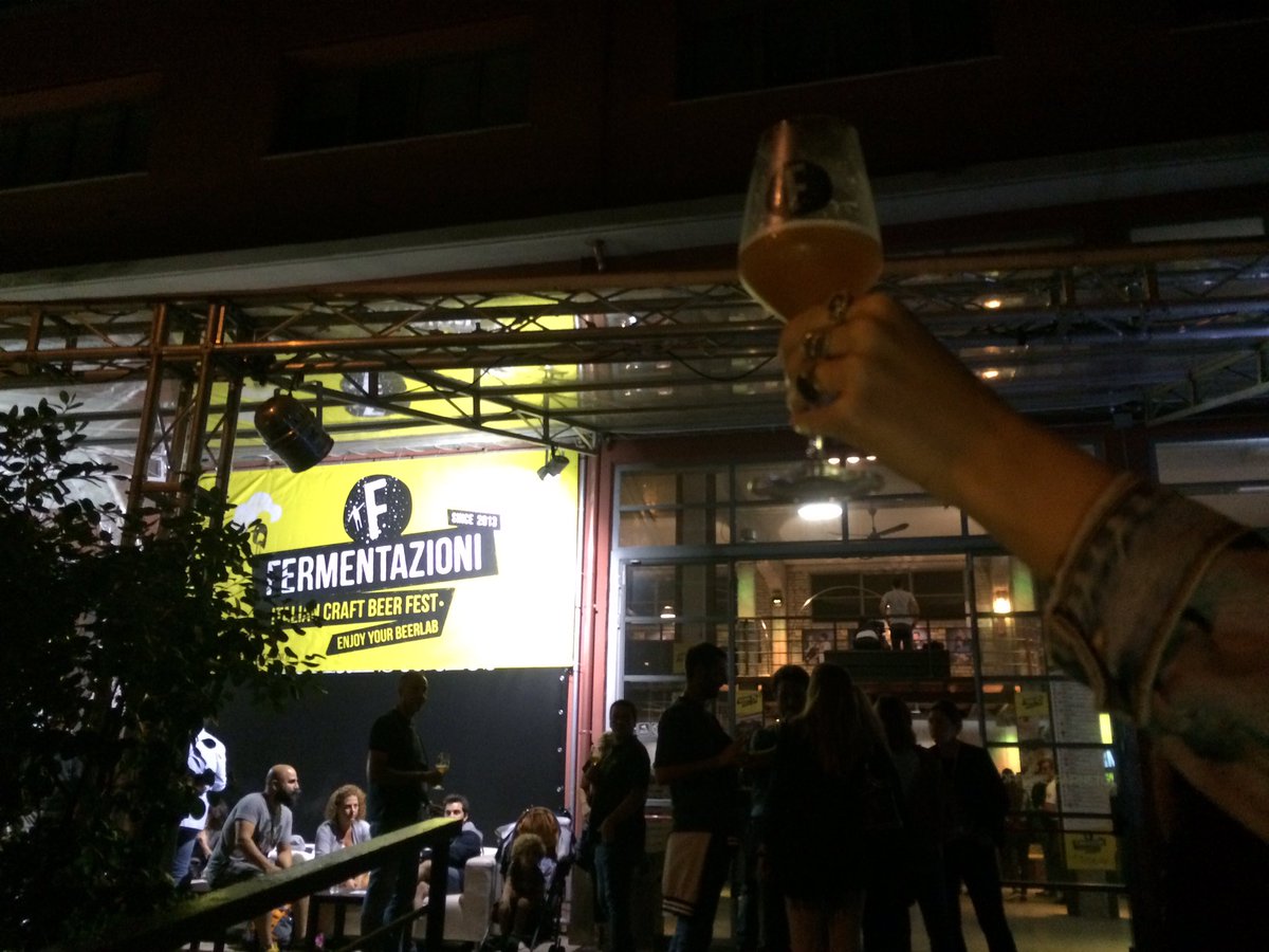 Da voi piove? Qua a #Fermentazioni non cade una goccia, i bicchieri sono pieni e siamo solo all'inizio!