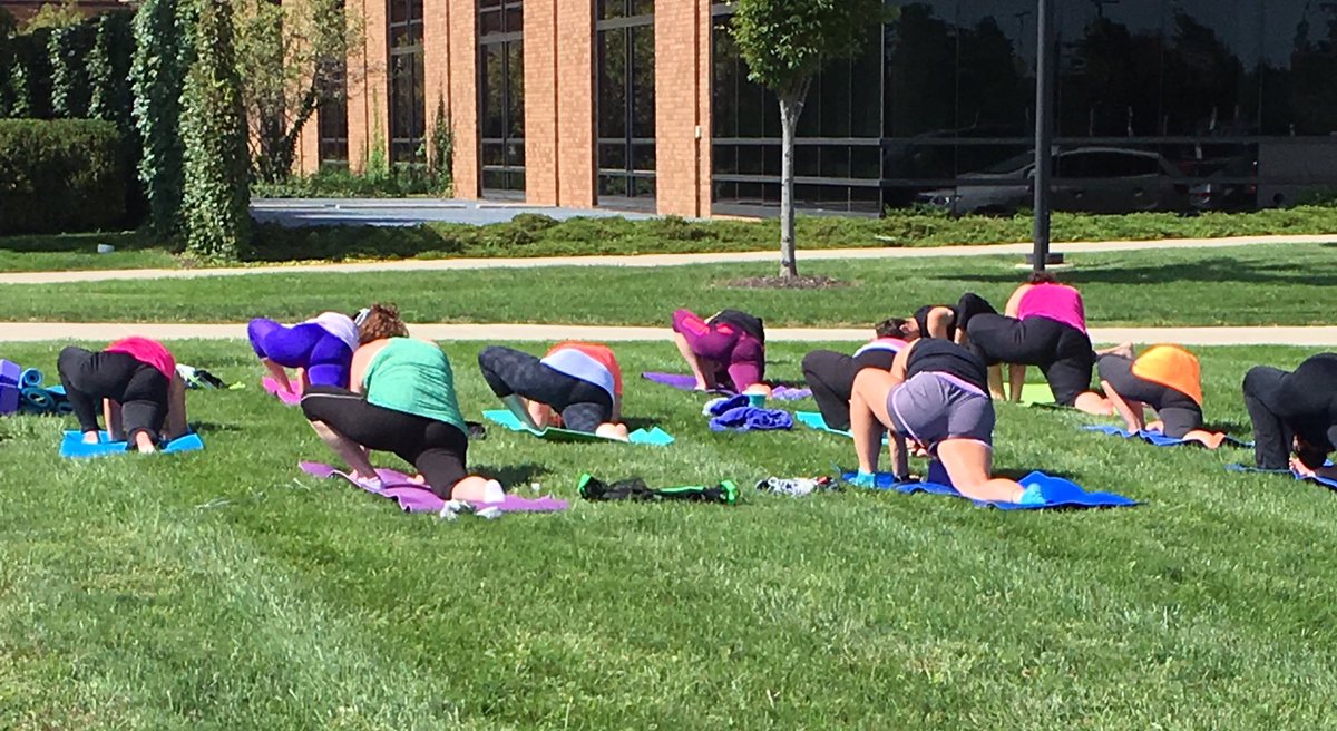 pekyle's tweet photo. What happens when u have ginger 🍋 mint and ☀️ yoga? U make refreshed &amp; cleansed staff @stjoes_health #FitnessFriday https://t.co/aLAWq6DRzb