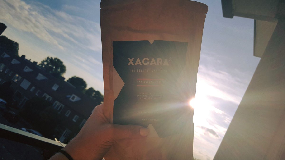 officialXACARA's tweet photo. Schönen Abend noch😊 #xylit #zahnpflege  #cleaneating #crusher #leckerunterwegs https://t.co/C4gHNMP9nJ