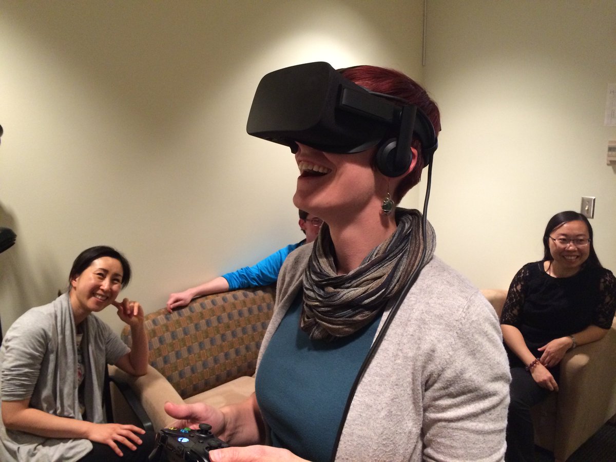 MurrowCollege's tweet photo. Experience #VirtualReality on campus! Join @Geckosilva in Goertzen 243 before 4pm today to try Oculus VR! #GoMurrow https://t.co/qT9QB0SCWq