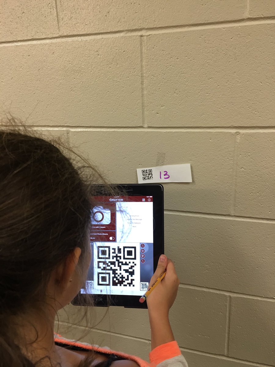 LWajer's tweet photo. Using QR codes to identify steps of the scientific method. #pasarrows #qrcodesarefun https://t.co/7suajJEgkq