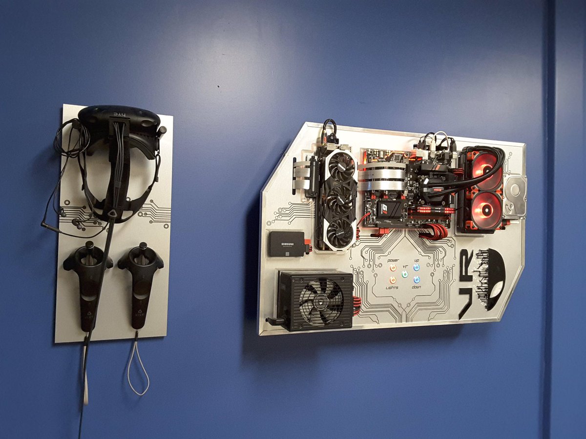 imrejele's tweet image. Impressive custom built "wall PC" for @htcvive.
reddit.com/r/Vive/comment…
(Paging @chetfaliszek)
