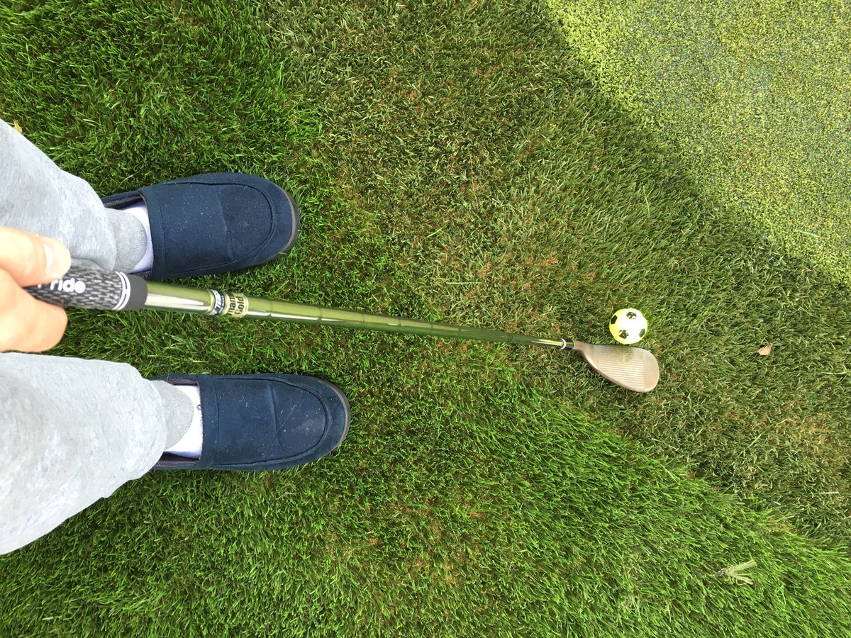 Chipping in my garden in my slippers and white socks. #class 😂😂😂😂🙈🙈🙈🙈