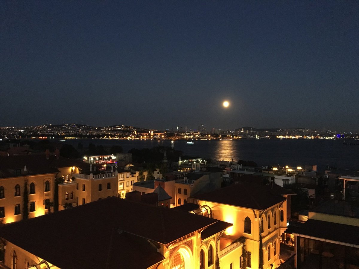 thnau's tweet photo. What a view… Last dinner in Istanbul before going home https://t.co/XqMUWMQrEQ