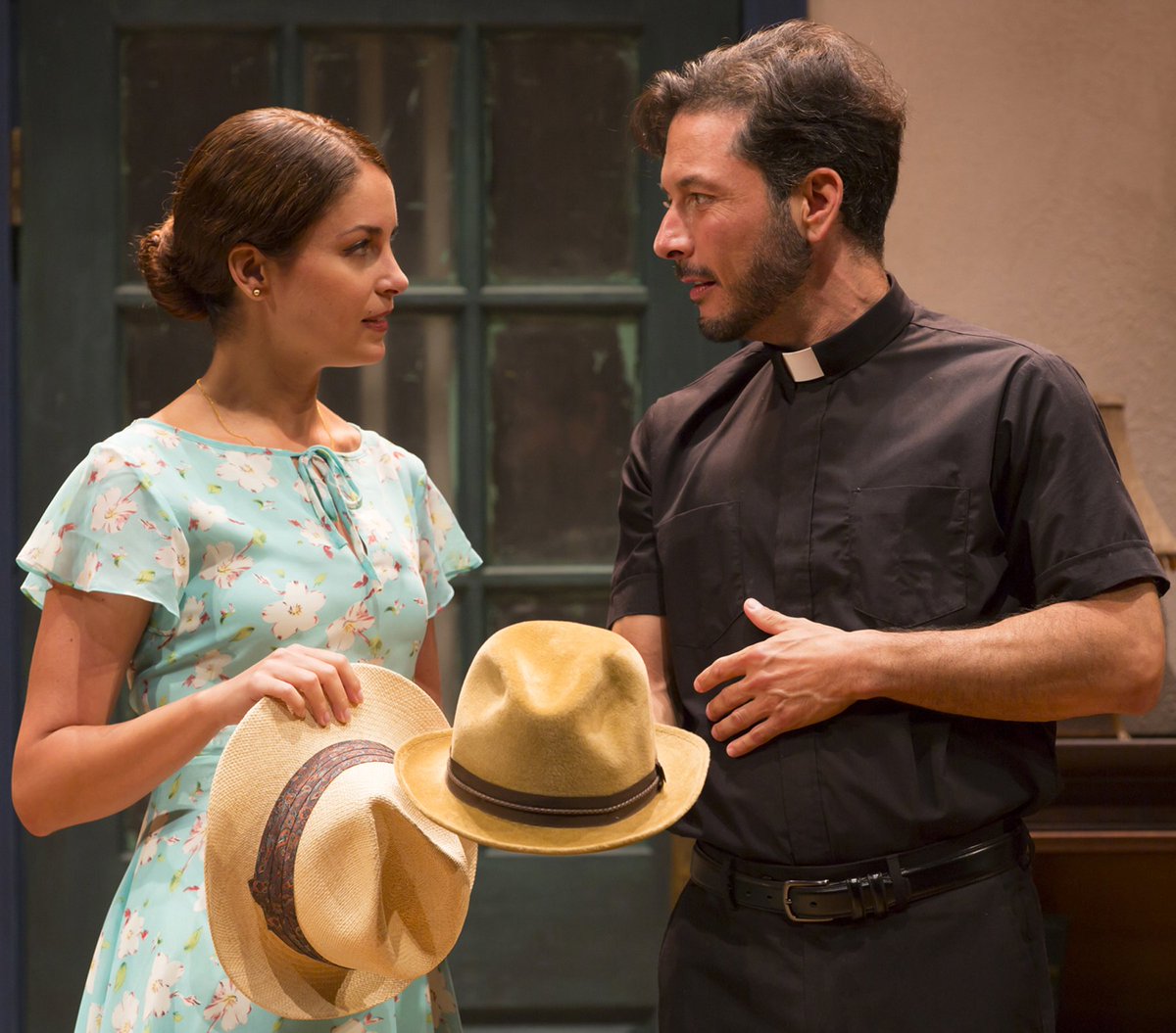 TCG's tweet photo. Happy opening to "Bathing in Moonlight" at @mccarter. Break legs y'all! #EdgePlays #NewPlays
https://t.co/U8SKE7AzC0 https://t.co/pCwBkctY1v
