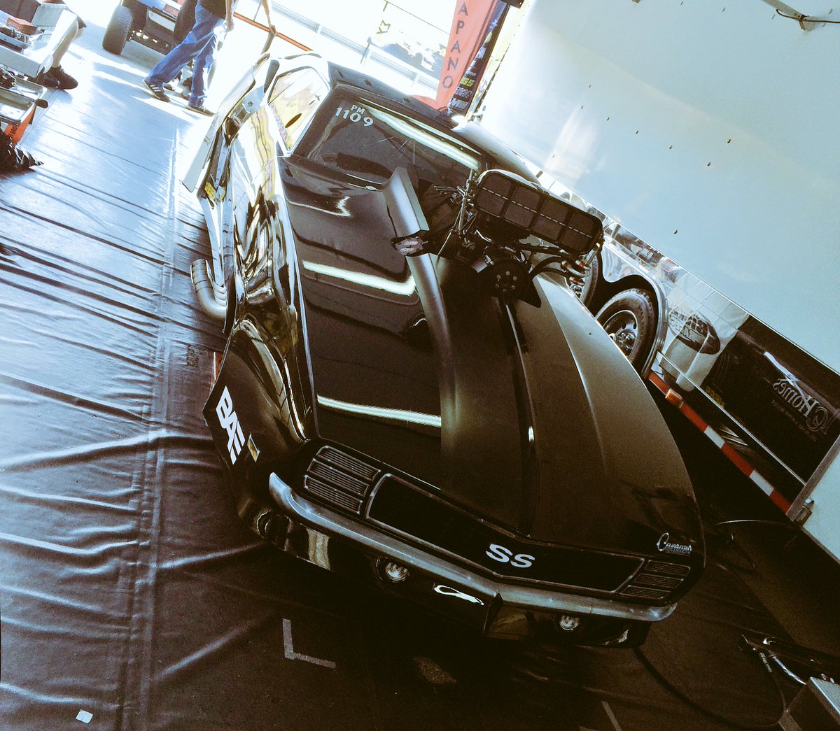 SplitRacing's tweet photo. Getting ready for the first round of qualifying. Stay tuned for updates! #NHRA #CarolinaNats https://t.co/uZXCoy5rQF