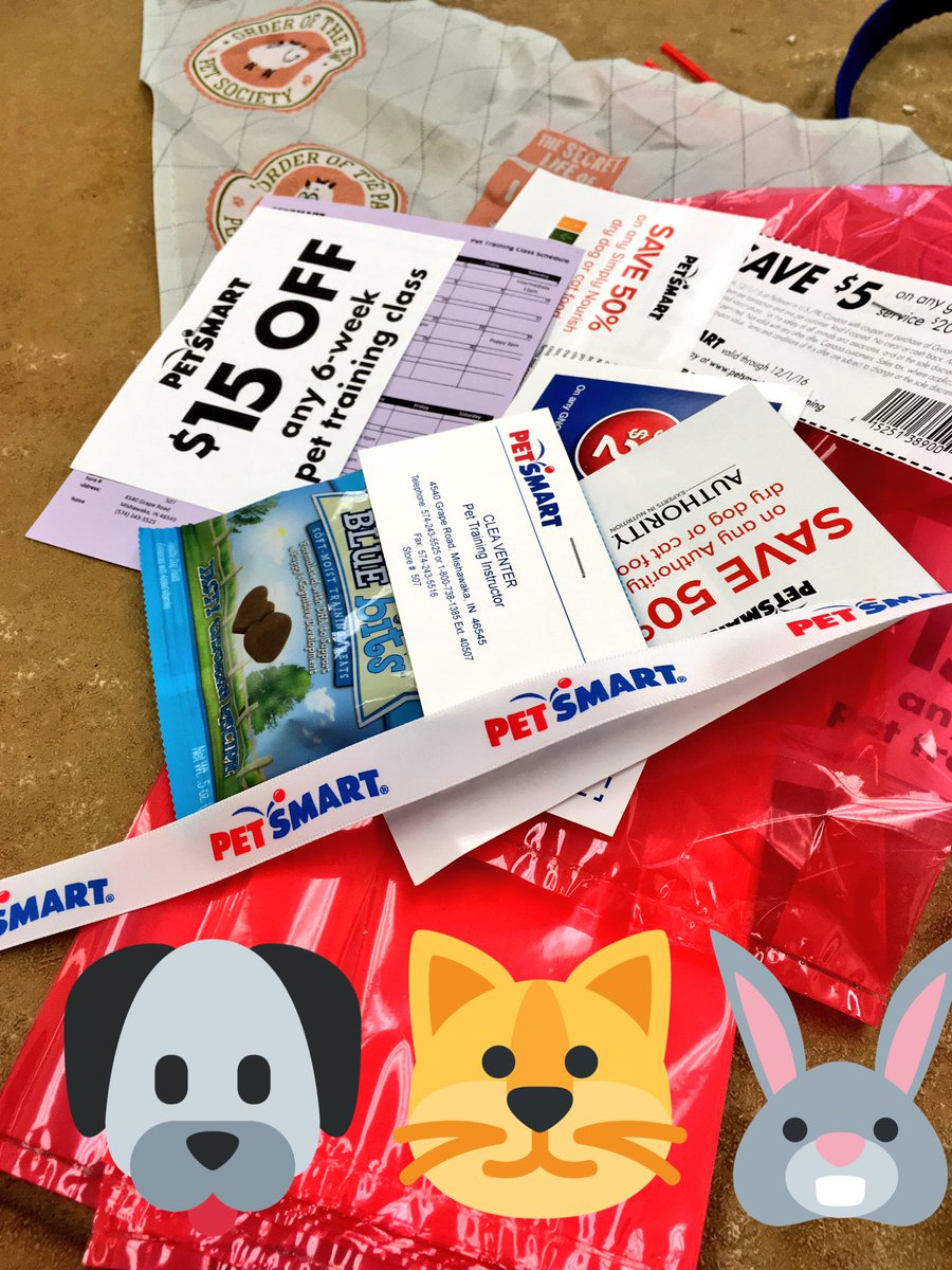 jgroomsdogs's tweet photo. #GoodieBags for #NationalAdoptionWeekend! #AdoptAPet then stop by #MeetTheStylists table this #weekend! #Mishawaka 🐾 https://t.co/4HYG1FYhrE