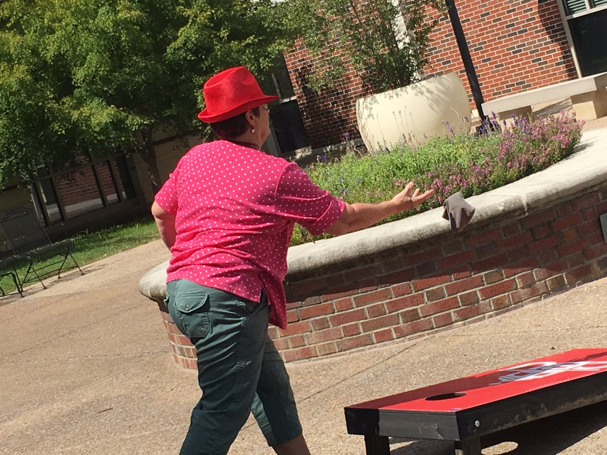 MhirtDrFitz's tweet image. What faculty do in spare time #cbubucs #soscience