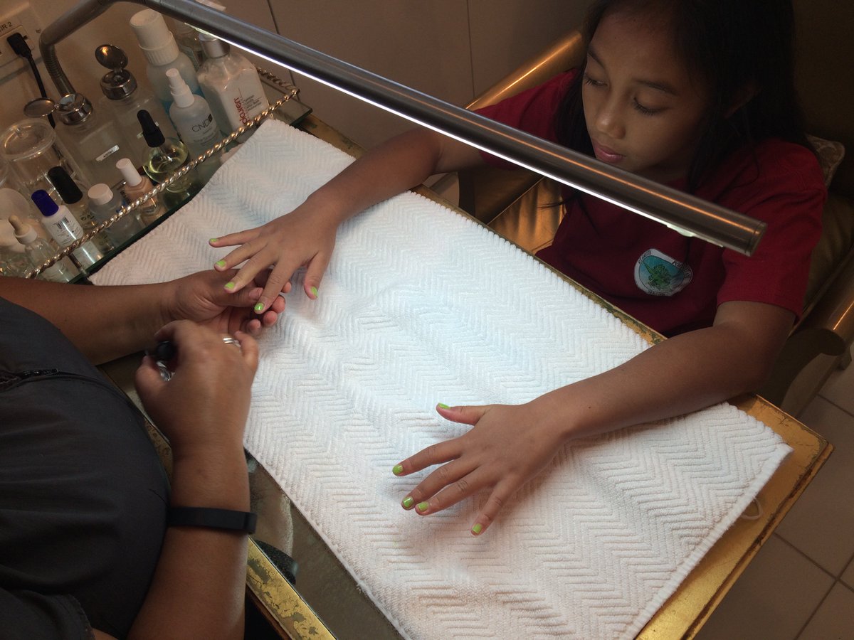 the girls from Arii Heiva Orphanage enjoyed manicures and sweet treats at the <a href="/RitzCarlton/">The Ritz-Carlton</a> luxury spa. #queenforaday
