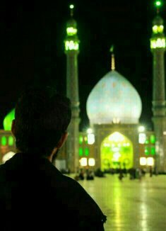 سيدي لست أرى نفسي أهلا ﻻن، تراك
لكنك أهل ﻻن ترحم عشقي لهداك♡
السلام عليك حين تركع وتسجد،
السلام عليك حين تصبح وتمسي