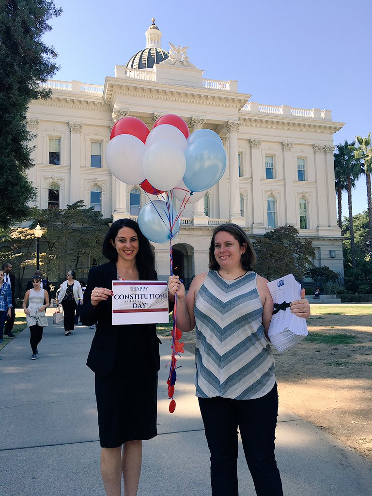 ACLU_CalAction's tweet image. Happy #ConstitutionDay2016! We're heading to deliver over 10k petitions to @Jerrybrowngov asking him to sign #SB443