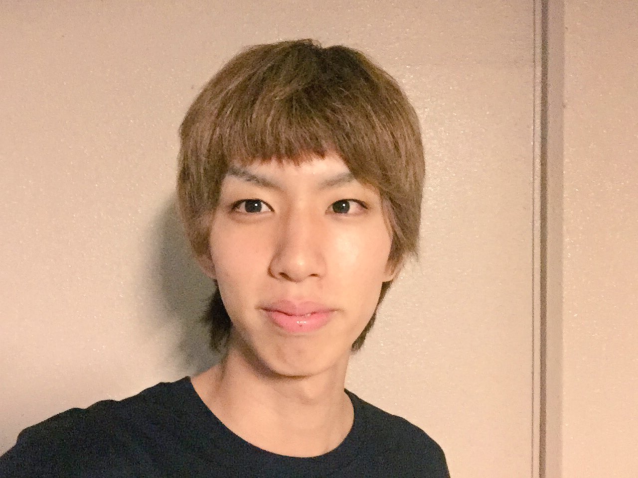 はじめしゃちょー Hajime この前髪になってから顔見た瞬間笑われる事が増えました T Co 3ibkxqi6pq Twitter