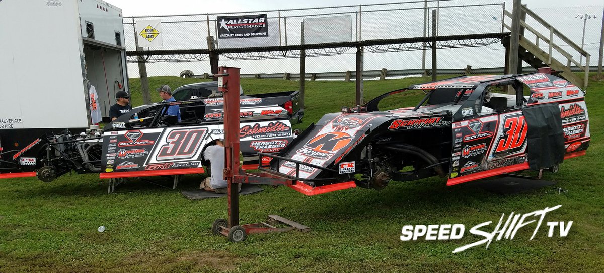 MadnessModified's tweet photo. Double #dirty30 trouble in @mtownspeedway for #worldnats....just a small part of the talent in the pits #openmotors https://t.co/XdCfihStVx