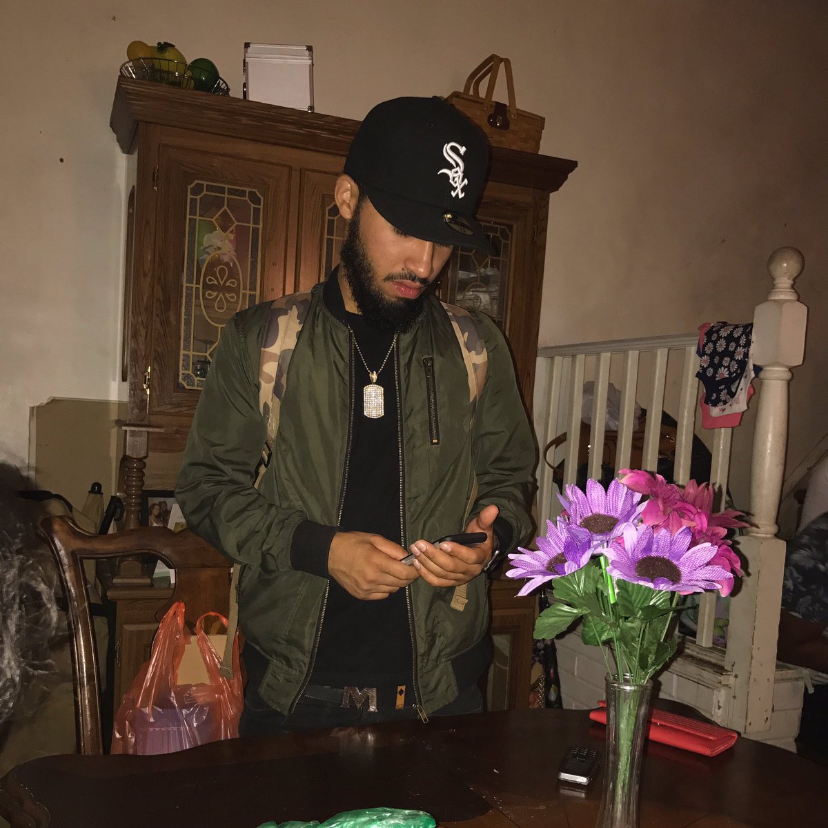 LivinGoood_Loso's tweet photo. Prolly wanna OFF me cuz ya bitch ON me 😎💯💪🏾
#StandIt https://t.co/rrLlEqpfHW