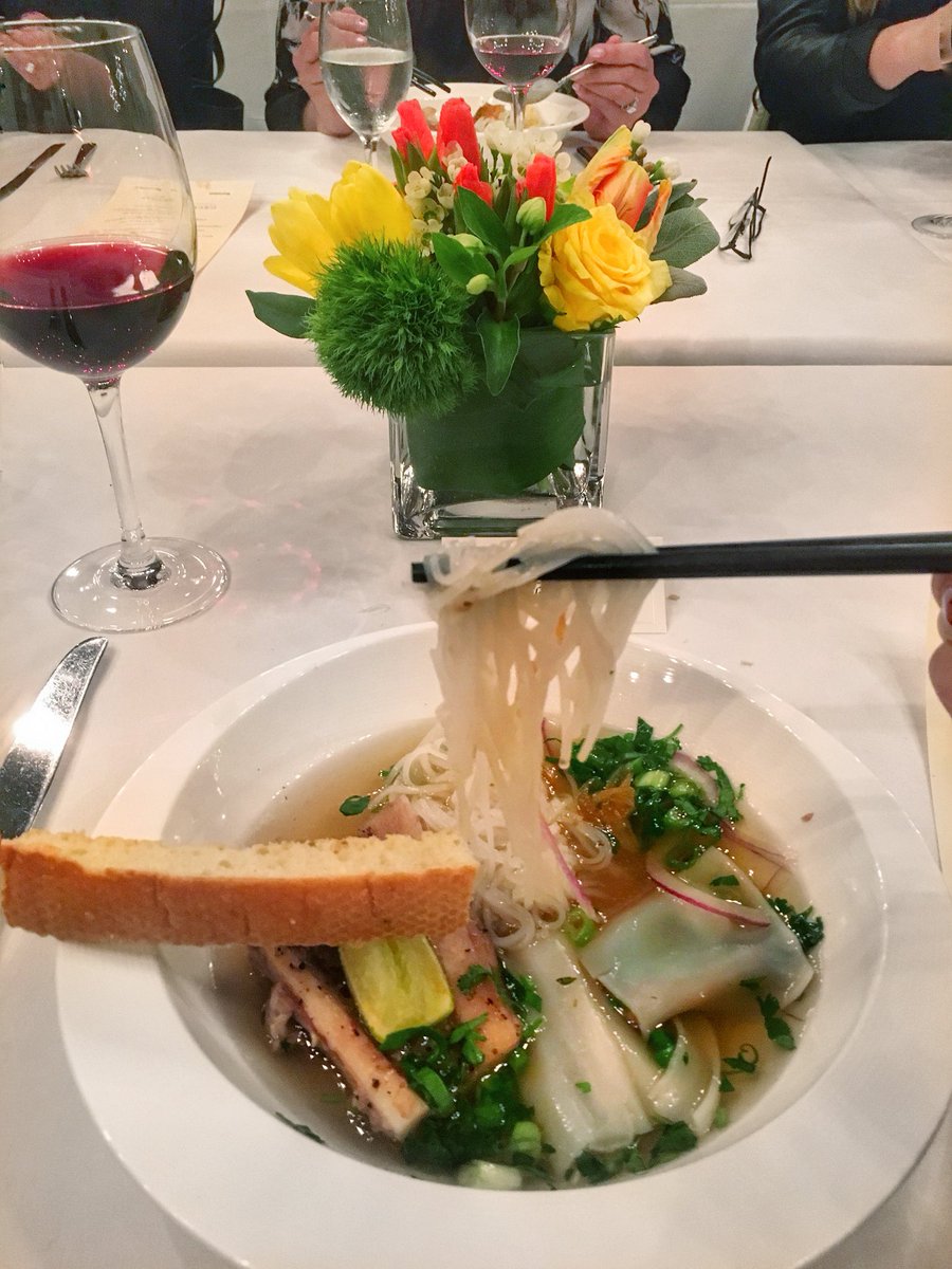 FashionbyAlly's tweet photo. Meet Executive Chef &amp; Mother of Fusion Helene An @WilliamsSonoma @UnionSquaresf for her book signing #AntoEat 9/17 https://t.co/4VKCObQzoB
