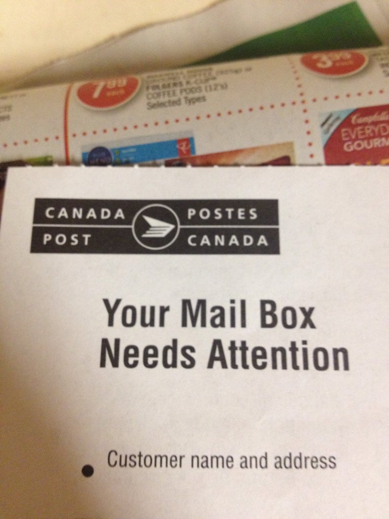 wes_wes614's tweet photo. Came home to this msg sounds like @TorrensJonathan they want a lift kit on it, they will get one #MailboxProblems https://t.co/NDu0e4kSeO