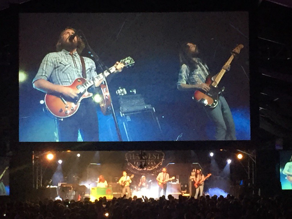 InvalidCast's tweet image. Great show by @TheSheepdogs at @Harvest_Blues tonight!