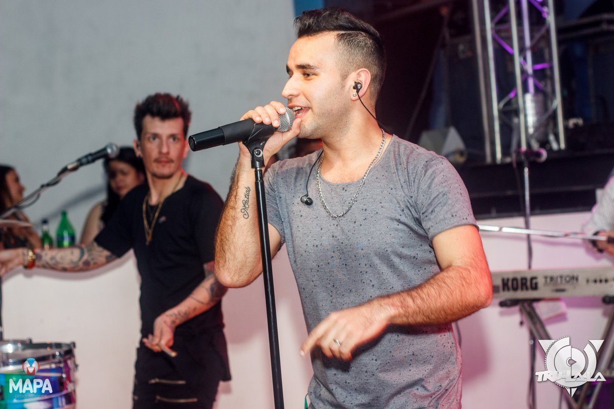 MapaProduccion's tweet photo. ✔ Noche Espectacular, Bailaso! @TrulalaOficial Hizo Temblar #BellVille! 
🎤 🎵 🎹 🎺
✔ Gracias #Trulaleros, #RazaUnica https://t.co/t99EMKKOqr