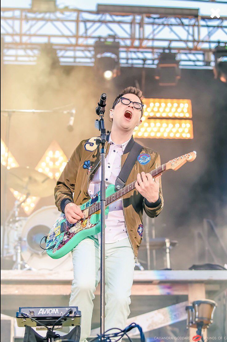 SoundsOfCA's tweet photo. @Weezer #weezer #soundsofca 📸 by @SoundsOfCA https://t.co/uLvIsAR9CD