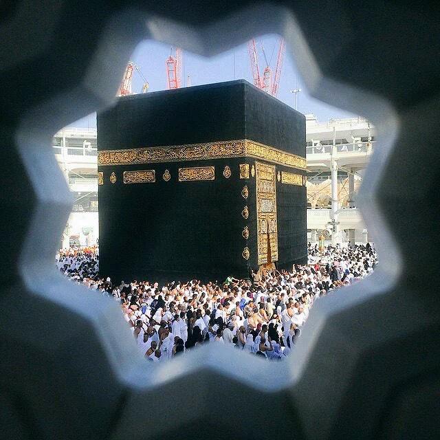 <a href="/S_A8000/">صفــاءヅ</a> 
بلغك الله حج البيت 
ورزقك خير ماتمنيتيه 
وجعل مآواك أعالي الفردوس