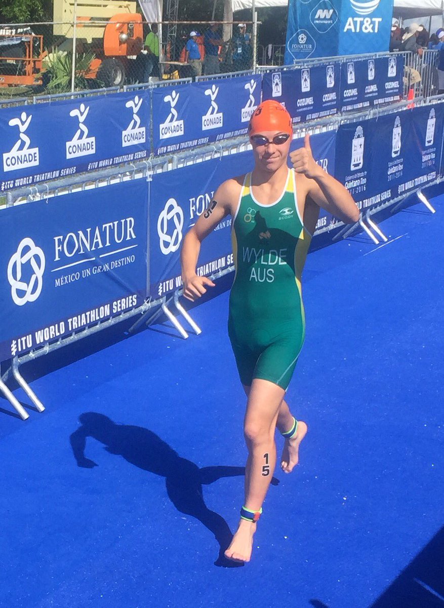 AusTriathlon tweet media