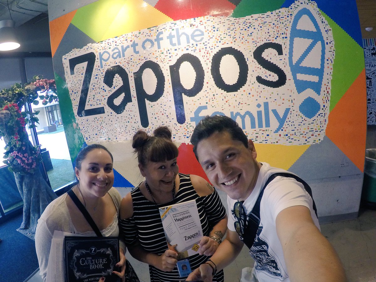 cist_84's tweet image. The #ZapposTour was a great experience. Thank you so much Jacqui #TeamDancer you're the best! #DeliveringHappiness