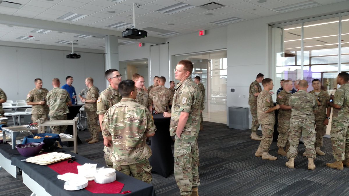 ksumilaffairs's tweet photo. Hosting 50 Army engineer officers to social after their professional development  events today with SAME https://t.co/TEZAB3uZw8