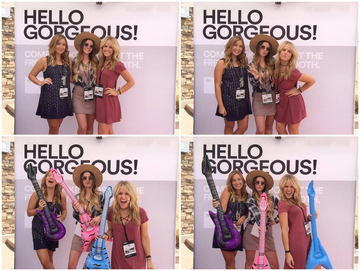 shellystuckman's tweet photo. Photo booth fun while waiting for @nickjonas &amp; @ddlovato @phxpremoutlets Q&amp;A 😂🤘#simonvip https://t.co/gswplHWted