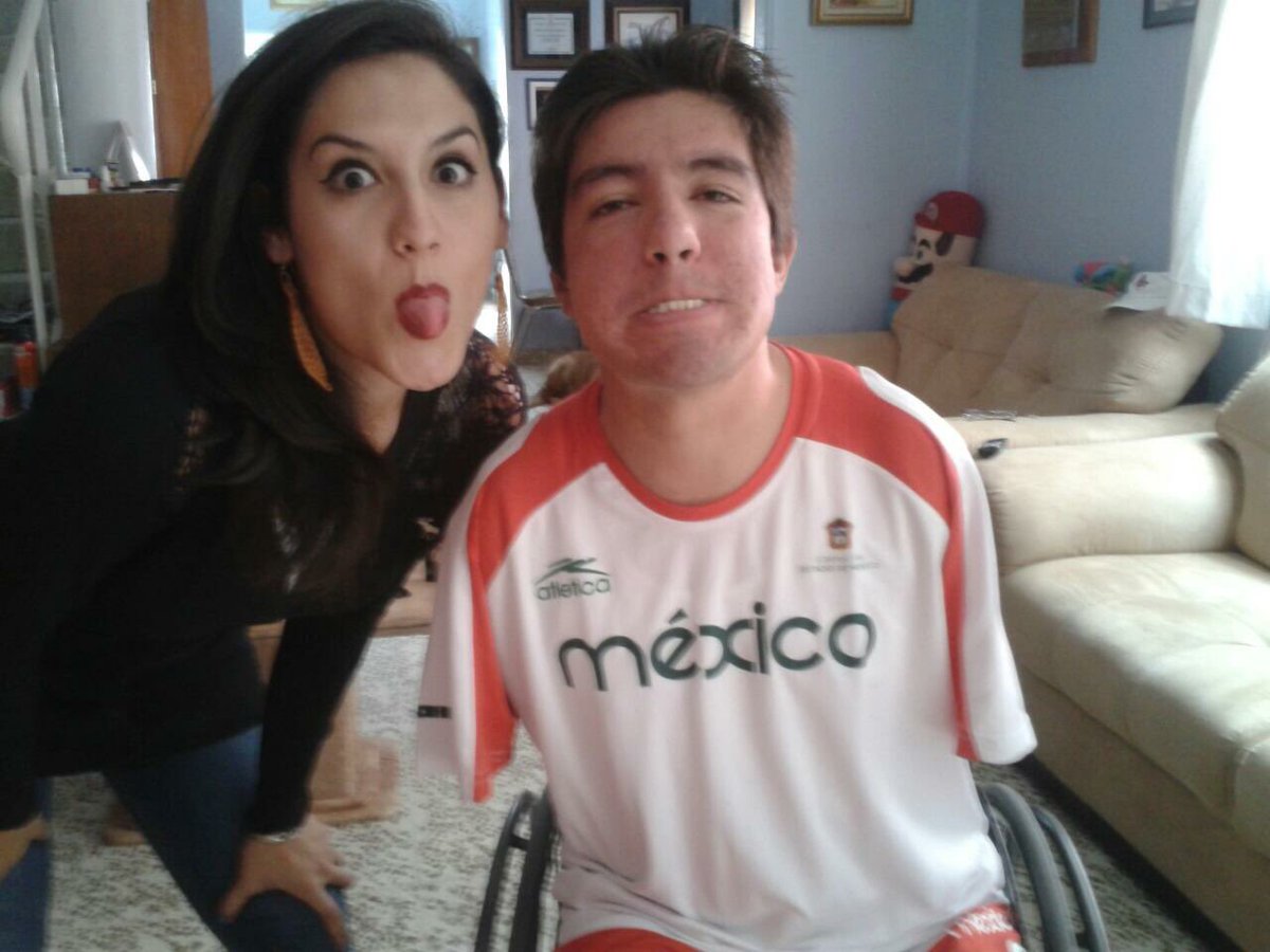 Aida_Carrasco's tweet photo. Venga Juan!!! México contigo... https://t.co/qydaNRaXH7