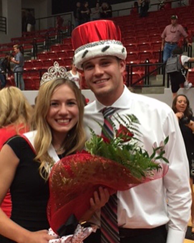 lubbockcooper's tweet photo. Congratulations to the 2016 Homecoming King and Queen, Jarret Doege and Jacey Snapp! #homecoming2016 #lcpfamily https://t.co/1jqe3booTE