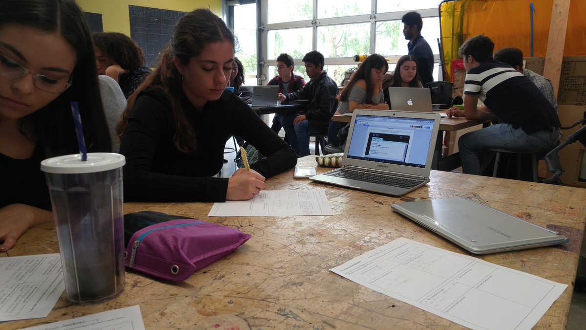 cmartinez2017's tweet photo. #EngineeringHTHCV Using #Collaboration to solve errors! https://t.co/E3wGTllfkf