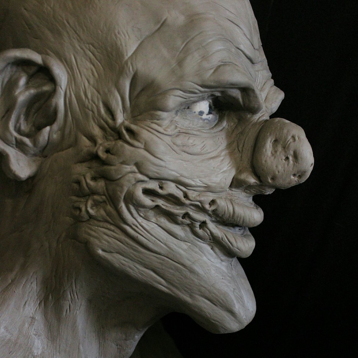 Sculpt in progress <a href="/thetimtracker/">Tim</a> <a href="/TheJennTracker/">Jenn Tracker</a> <a href="/MrHorror/">Horrormoviesandstuff</a> <a href="/PromoteHorror/">PromoteHorror 🎃</a> <a href="/Michael_Aiello/">Michael Aiello</a> <a href="/ImmortalMasks/">Immortal Masks</a>