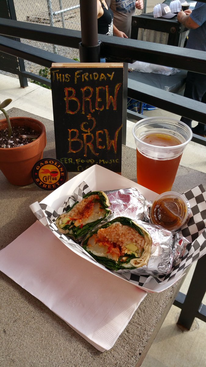 Stop til 6pm <a href="/GasStCoffee/">Gasoline St. Coffee</a> for some <a href="/ButlerBrewWorks/">Butler Brew Works</a> beers and <a href="/BrasseroGrill/">fernando espejel</a> burrito's! Clinton of <a href="/the_commonheart/">The Commonheart</a>.