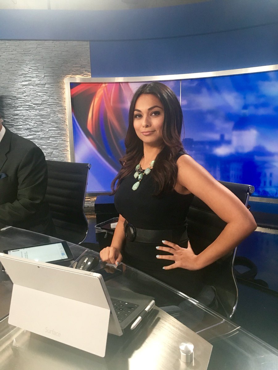Aishah Hasnie on Twitter "LarraOverton CBS4Indy alright alright. You(00)