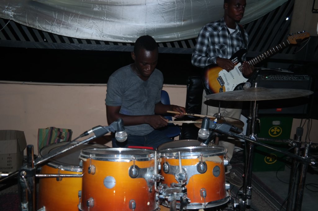 RunOffWinneba's tweet photo. #TGIF...#LiveBand Action inside #Run-off tonyt...#RavingTime again, Come Let's Party 2nyt...#EnoughEverything. https://t.co/0qtTnedBaC