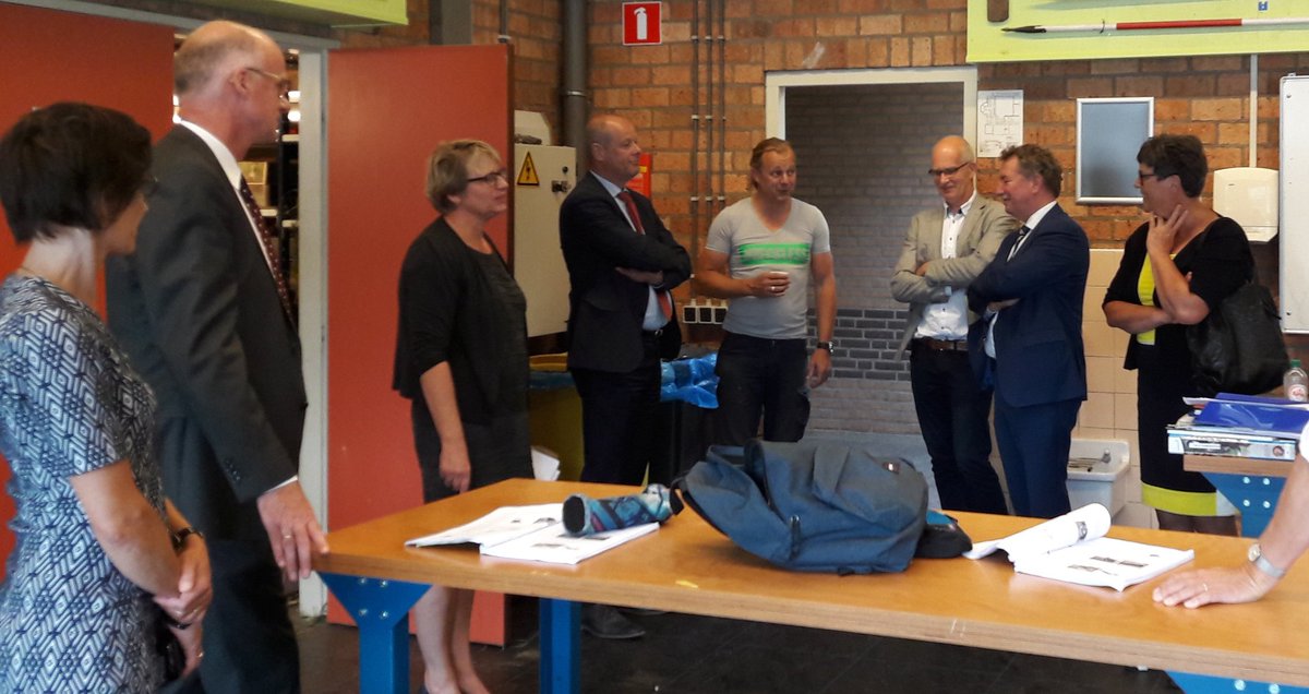 PellikaanB's tweet photo. Raad van Toezicht @AeresGroep geïnspireerd  door onderwijs  @GCMaartensdijk. https://t.co/xFMp6xrIEd