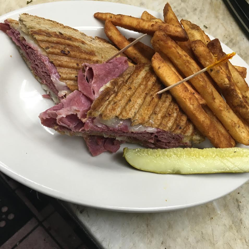 Nauti_Goose's tweet photo. Reuben Panini https://t.co/nWaiqby51o