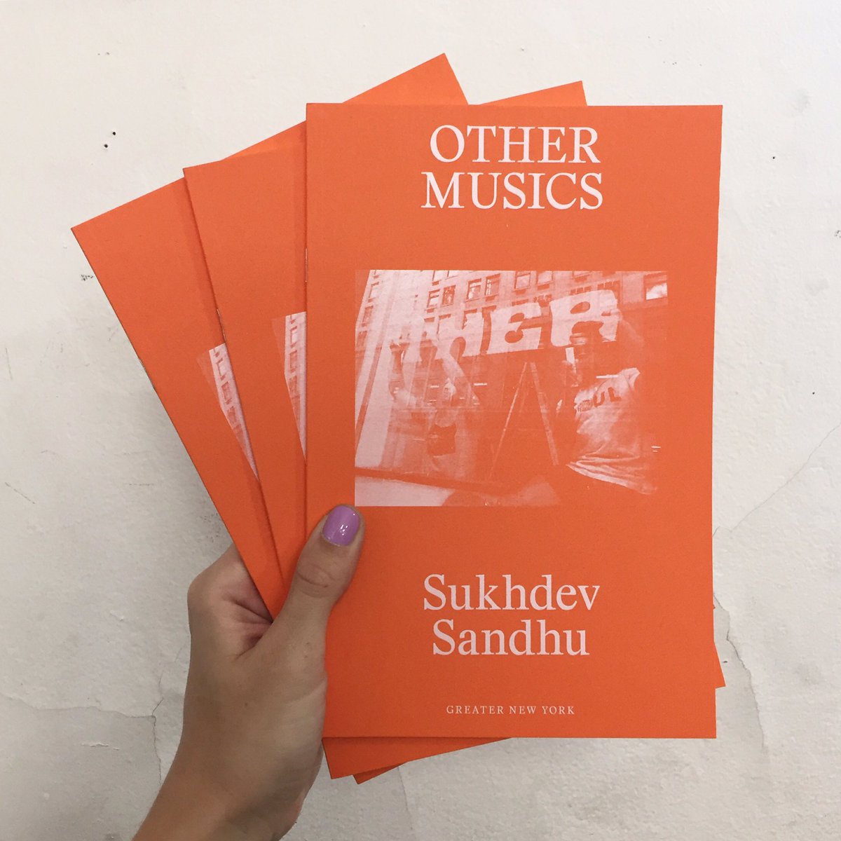 artbookps1's tweet photo. The latest of @MoMAPS1's #GreaterNewYork Reader's Series is now in stock -- #SukhdevSandhu's "OTHER MUSICS." 🔸🔶🔸 https://t.co/fFgdIMO6nz
