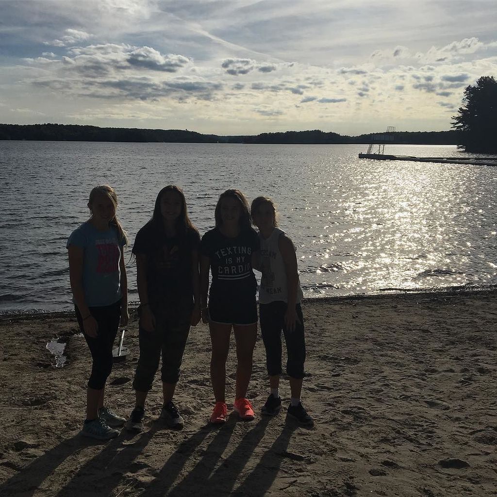 torontocheer's tweet photo. Hanging out by the water before dinner! #TorontoCheer #MuskokaWoods https://t.co/4vg1CG4ViV https://t.co/gJeq6rsFNm