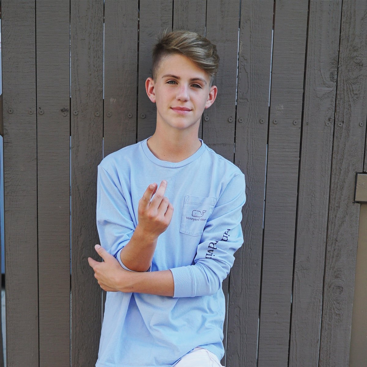MattyBRaps's tweet photo. Thank u guys 4 getting my song #LiveForToday on @SiriusXM's #YouTube15 tonight! happy belated bday @Jenna_Marbles! 🎂 https://t.co/pyezWKflZG