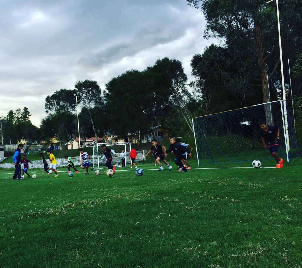 Entrenamos duro para ser mejores !!#superchaca #sub8