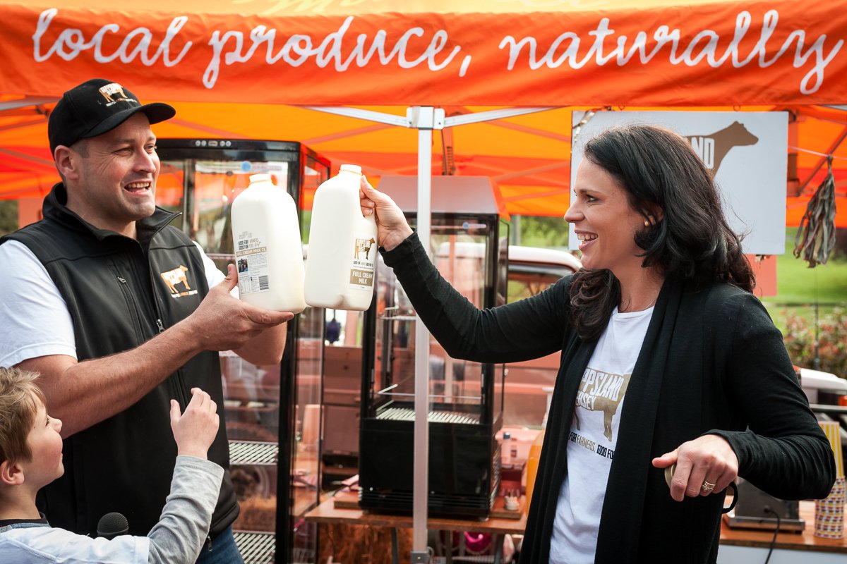 Cheers to the first luscious sips of <a href="/Gippslandjersey/">Gippsland Jersey</a> !#gippslandjersey #warragulfarmersmarket #womeningippsland