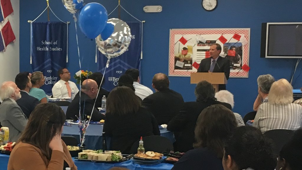 StamatelatosL's tweet photo. Kevin Luing reflects on 85 years of @BerkeleyCollege #Berkeley85 #Dover https://t.co/P0pyMNbt2T