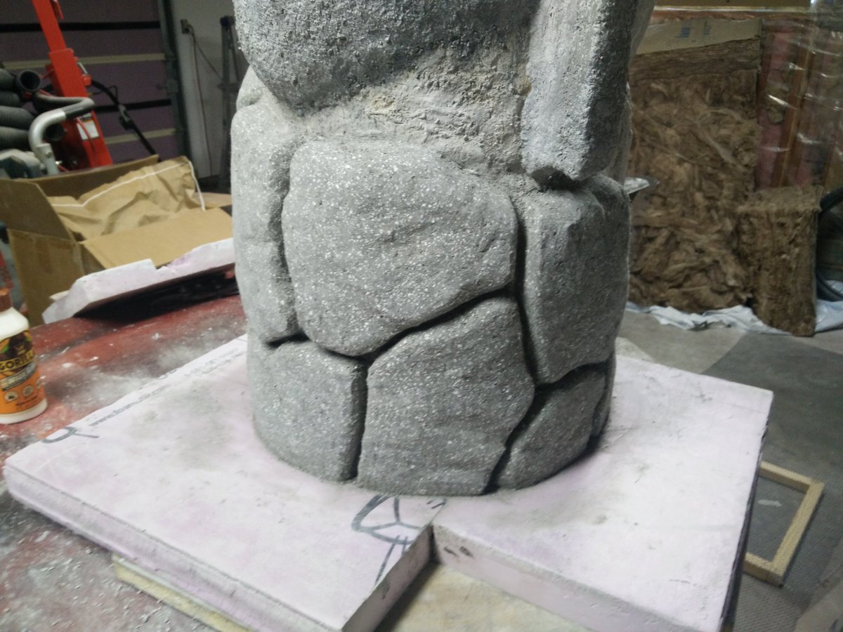 StudioCrete's tweet image. Concrete moai inspired planter. Additive process over armature.