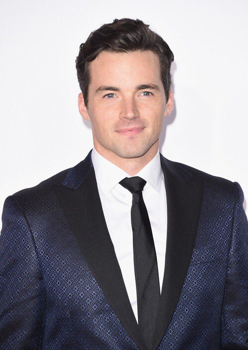 ian_hardingfans's tweet photo. HAPPY BIRTHDAY MY BABY !!! SORRY I'M LATE !! I LOVE YOU ❤️❤️💘💘 @IANMHARDING https://t.co/hhQ2jVCDFZ