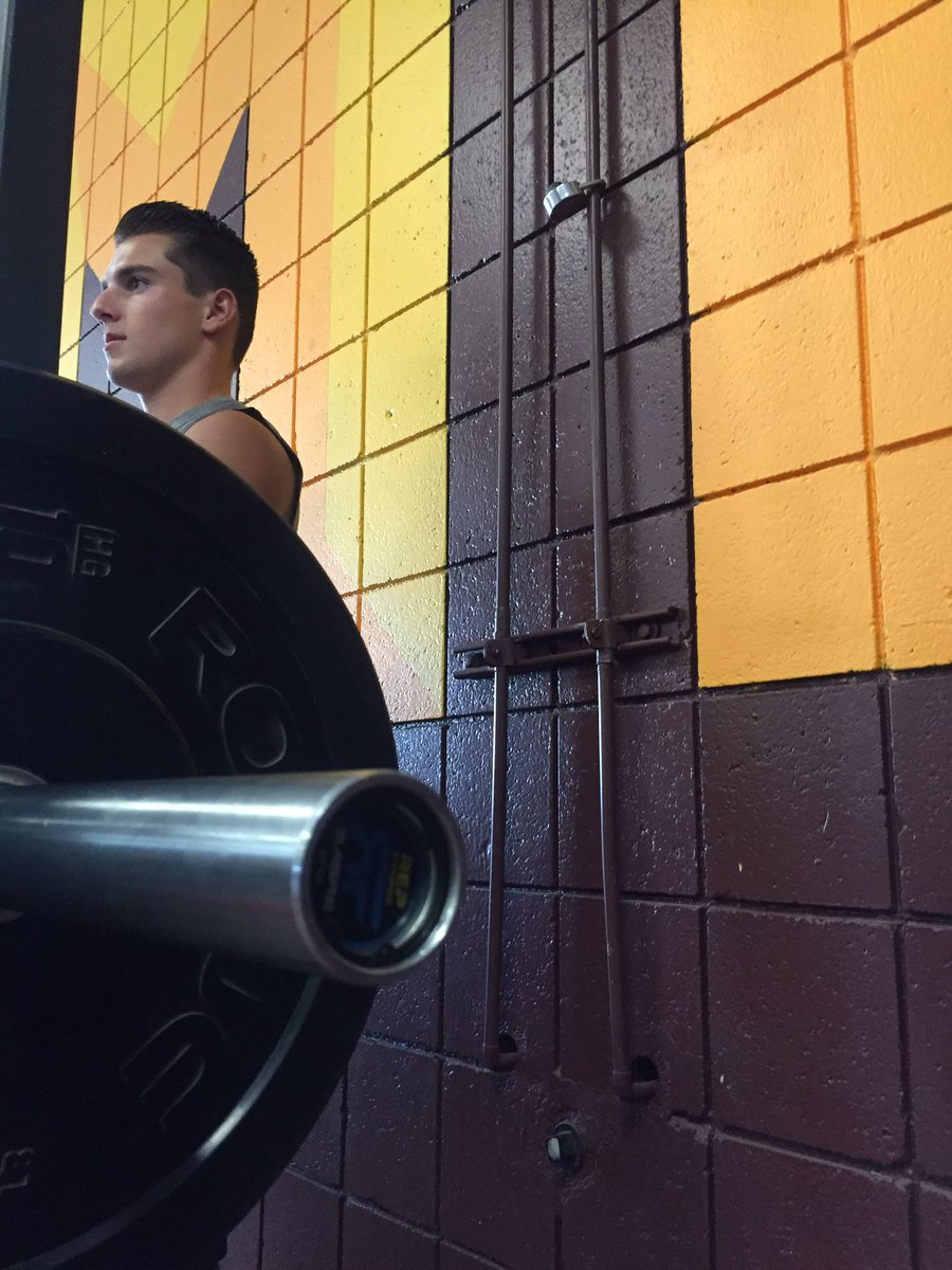 SimiHighTrack's tweet photo. Another outstanding week of practice putting our new equipment to good use. @RepFitnessEquip @KbandsTraining https://t.co/XpF7hToiAA