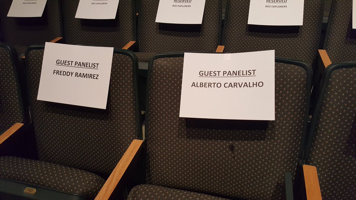 We have some great guests on our show tonight @MiamiSup never disappoints. #MyFutureMyChoice https://t.co/8MnW0K8Lmr